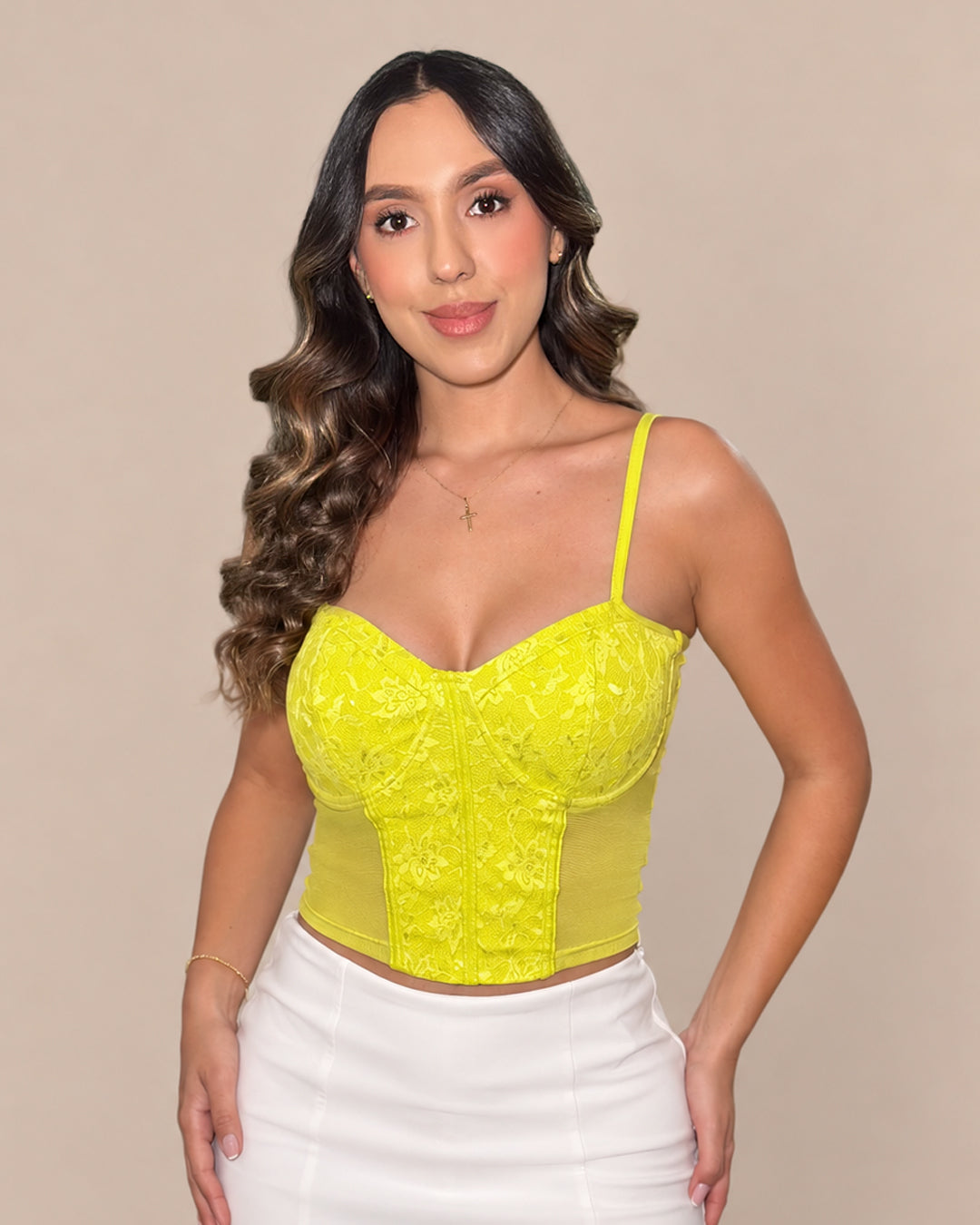 P3670 BLUSA BENGALINA CON BLONDA VERDE LIMON