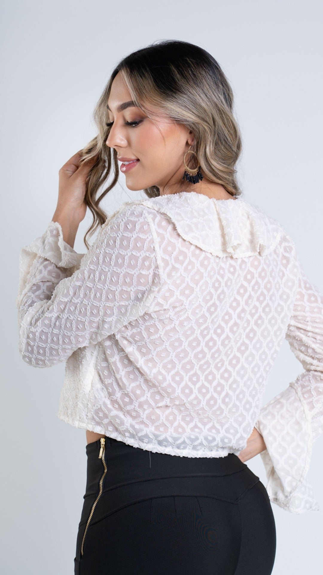 P3971 BLUSA CHIFON CREMA