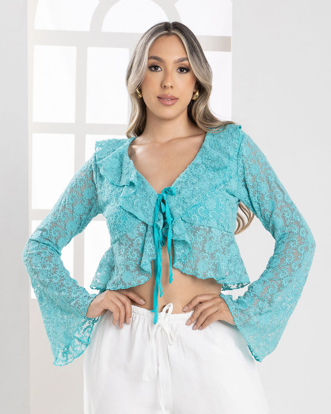P3988 BLUSA MALLA BORDADA VERDE MEDIO
