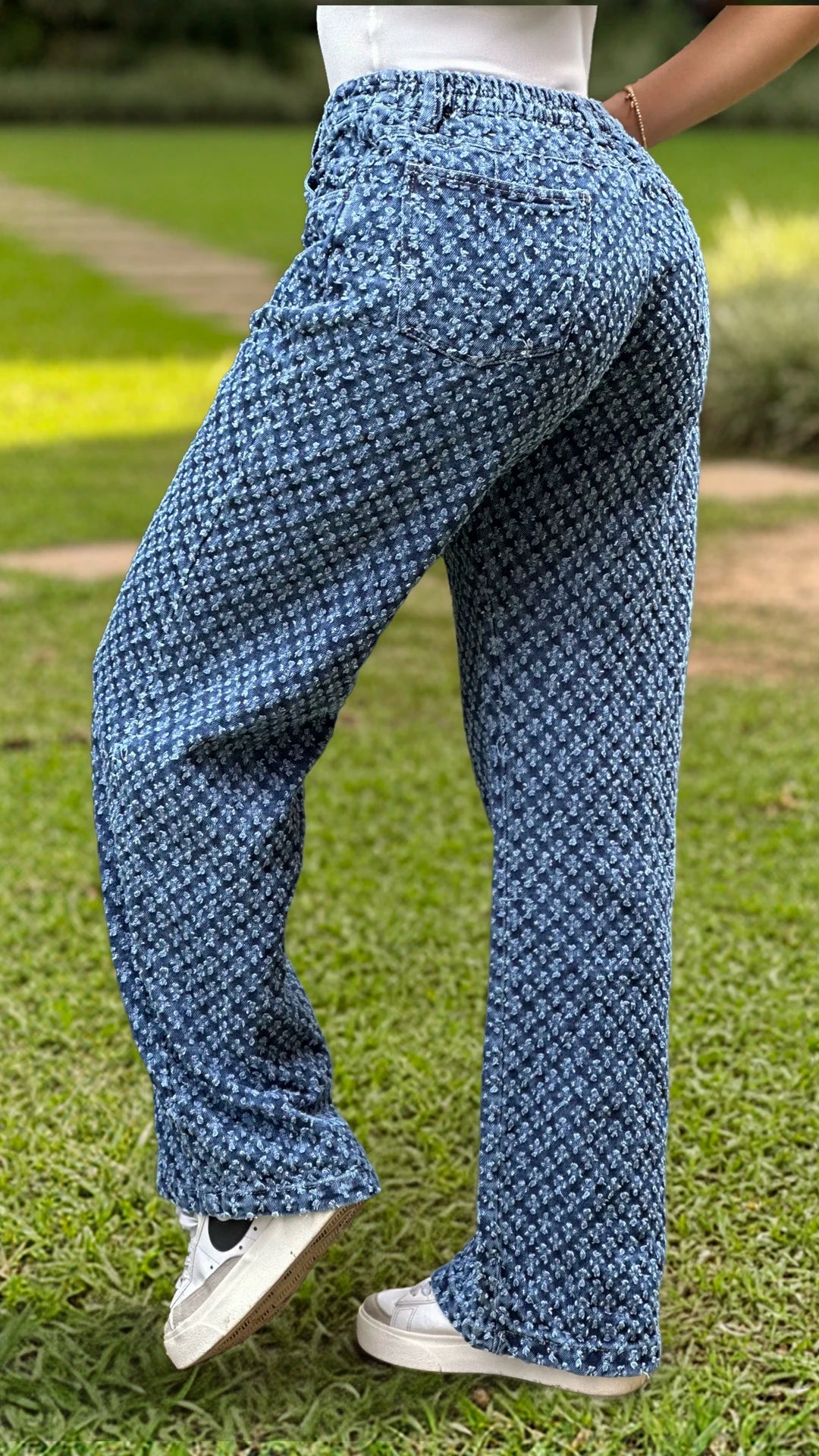 P74354 PANTALÓN INDIGO HUECOS AZUL