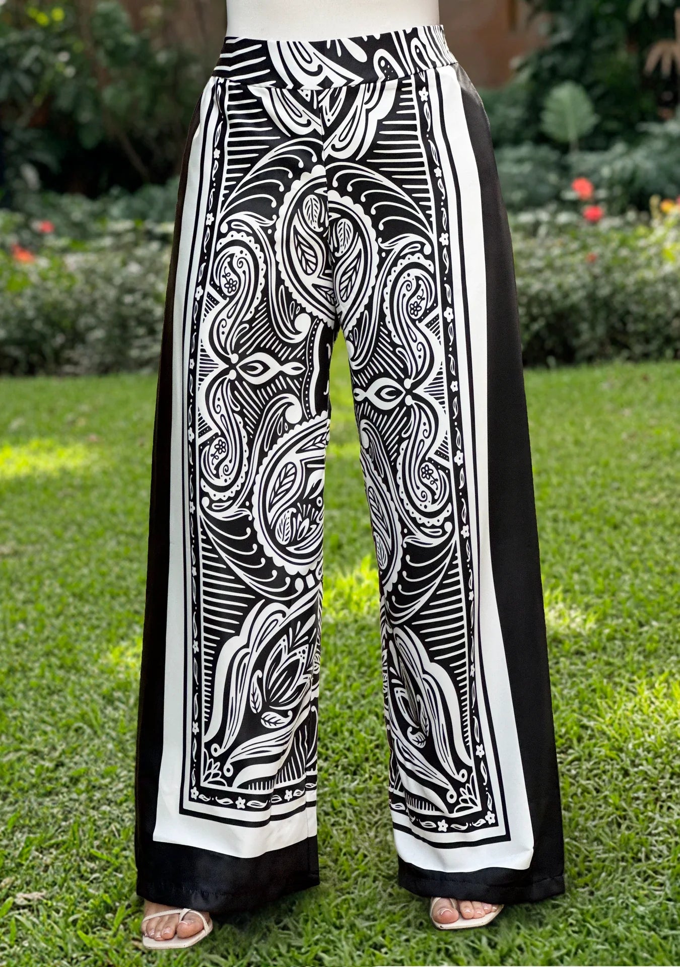 P74369 PANTALÓN AGATHA NEGRO