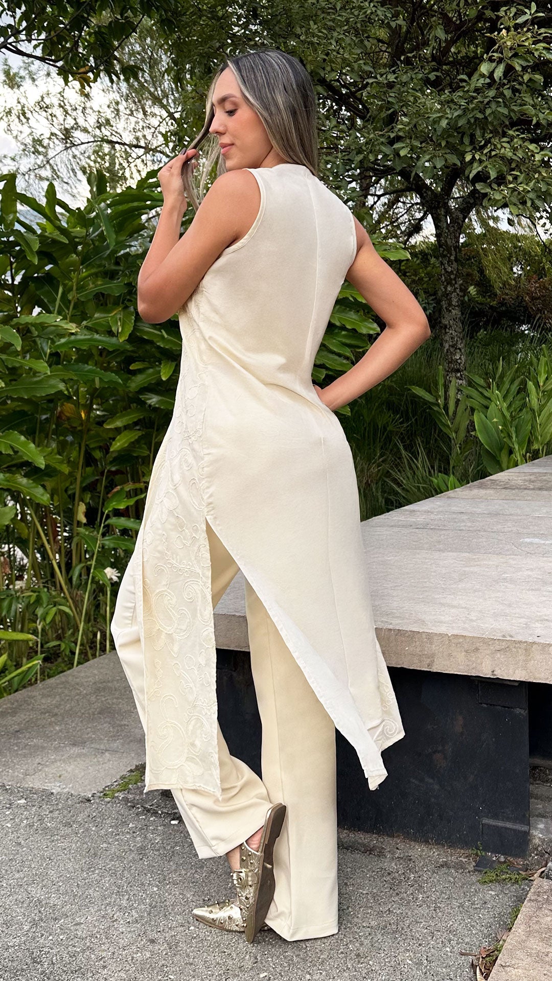 P74528 CONJUNTO OPAL CREMA