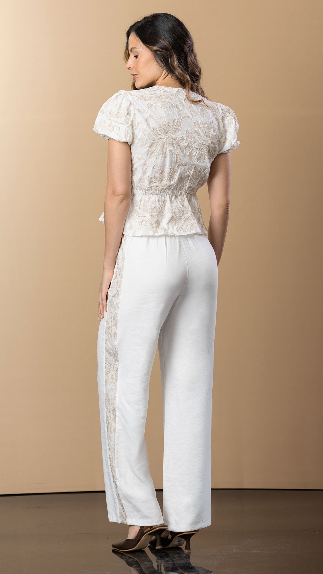 P74562 CONJUNTO FLOW MARFIL