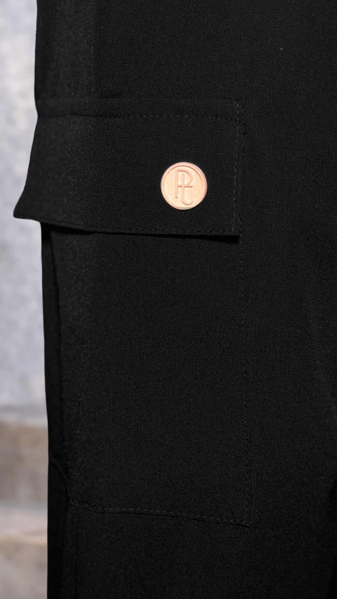 P74637 PANTALON LULOLEMON NEGRO